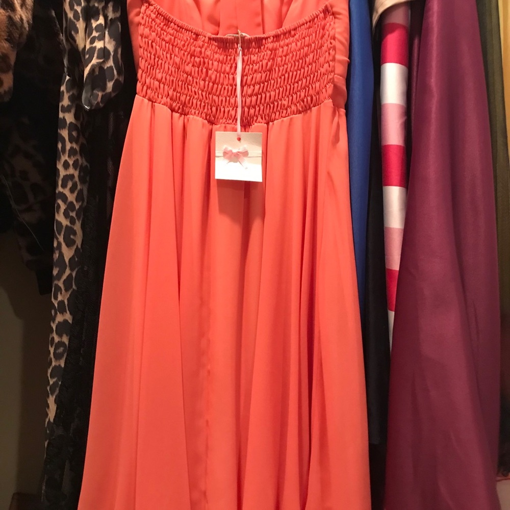 Dress - Picture 2 of 2